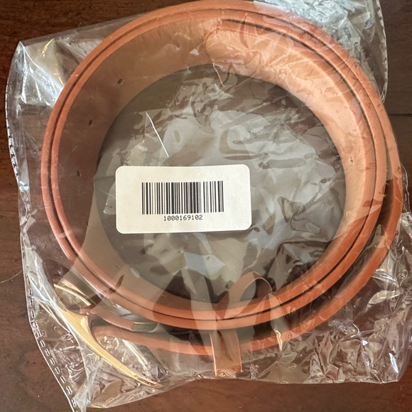 Vici Beauden Oval Buckle Belt - Picture 6 of 8